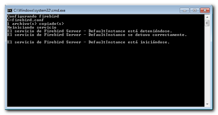 Consola de Windows configurando firebird.conf y reiniciando el servicio Firebird Server DefaultInstance